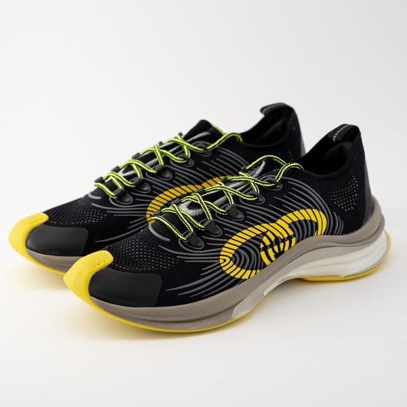 Size 13G 13.5 US - Gucci Run Sneaker Black Yellow Green - Picture 1 of 13